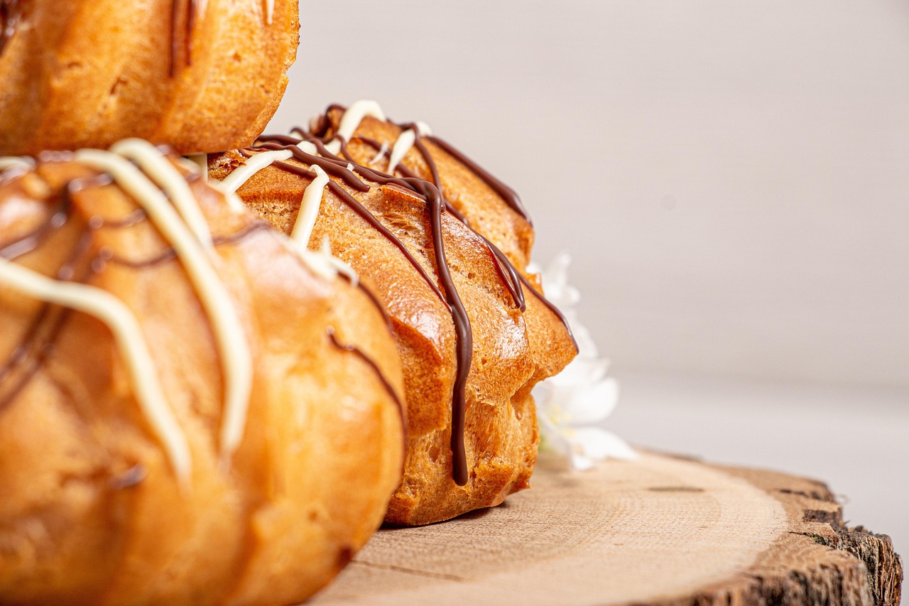 Garniture de crème pâtissière pour éclairs